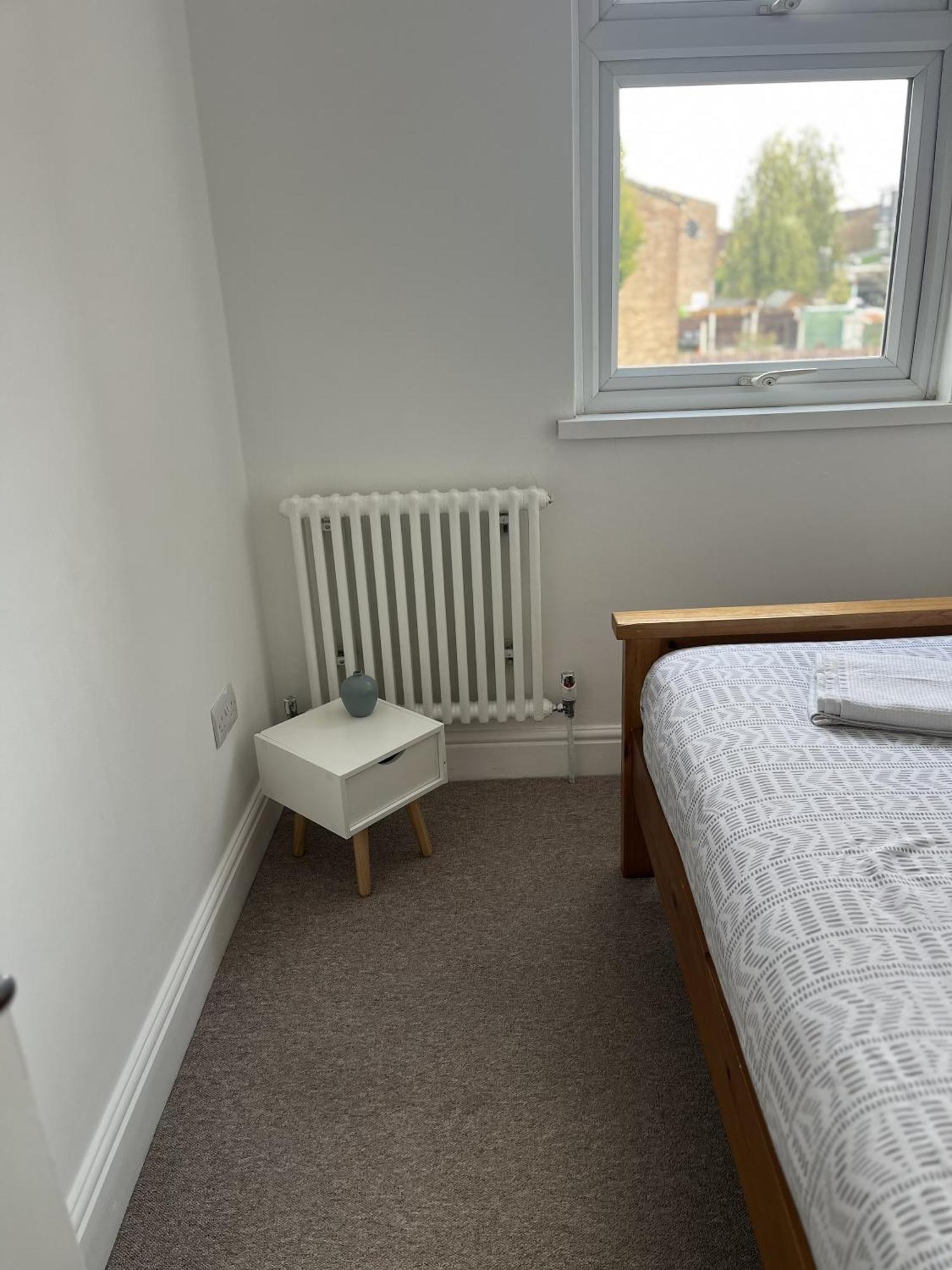 City Reach Retreat Spacious 4Bed House Startford Maryland Great Transport Links London Exterior photo