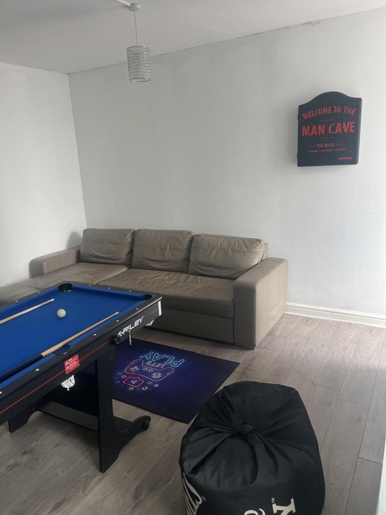 City Reach Retreat Spacious 4Bed House Startford Maryland Great Transport Links London Room photo
